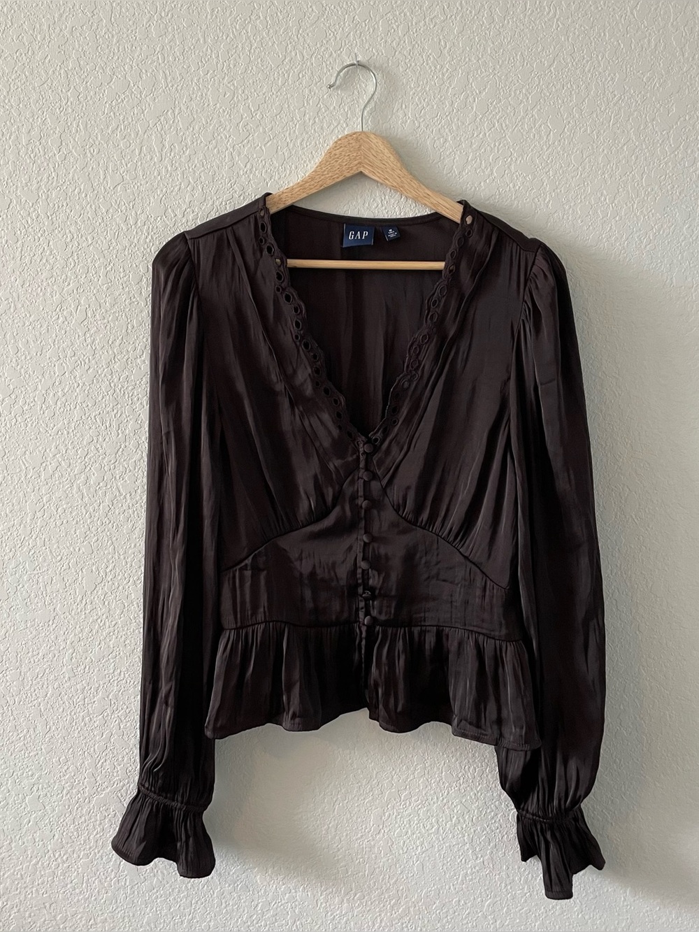 Gap blouse women’s medium tall brown coquette romantic